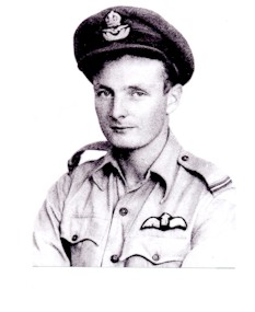 Portrait of F/Lt Norman Edwards